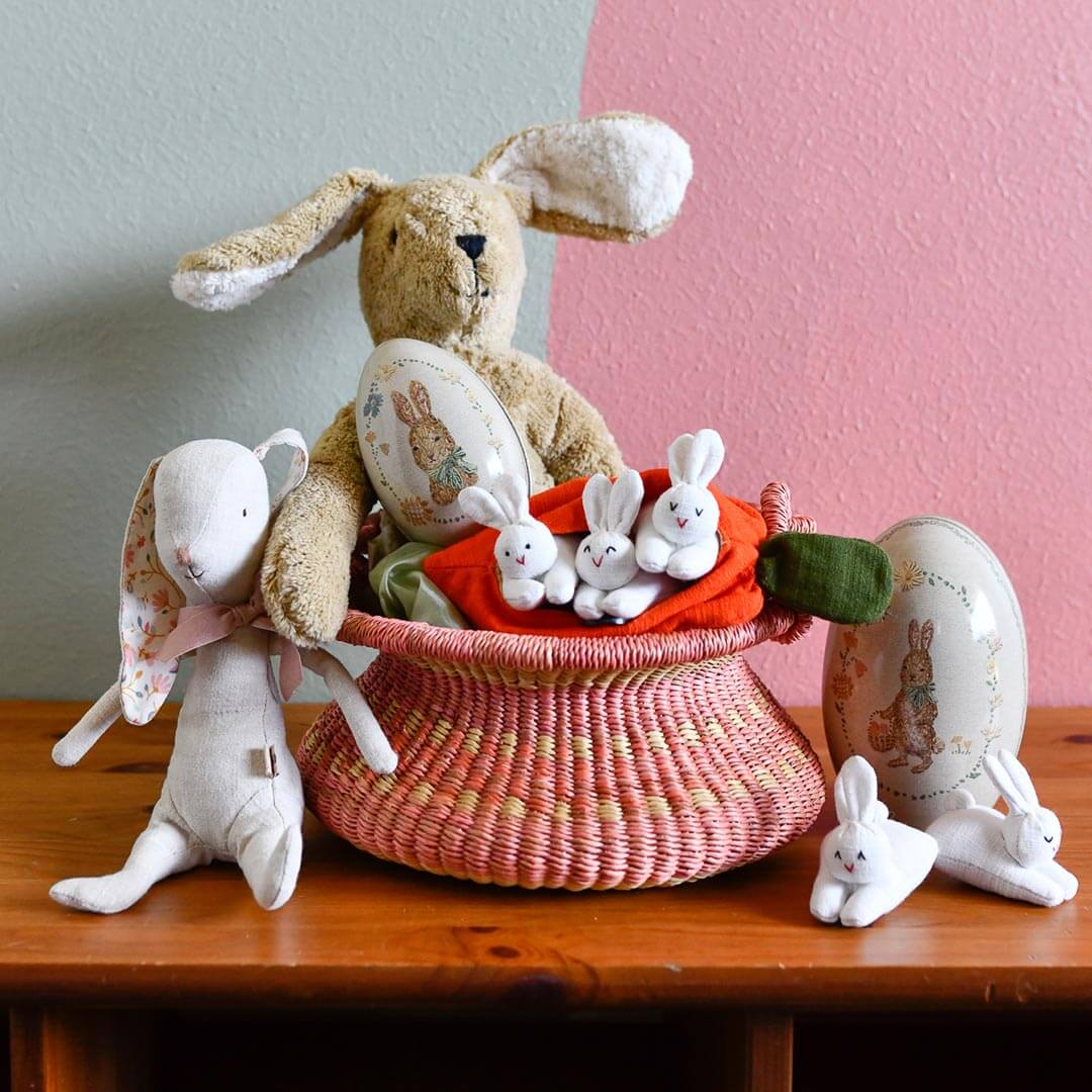 Hide-and-Seek Bunnies in Carrot Pouch - Image 4